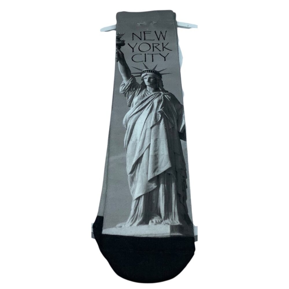 New York City Statue Of Liberty Graphic Novelty Crew Socks Urban Travel Souvenir